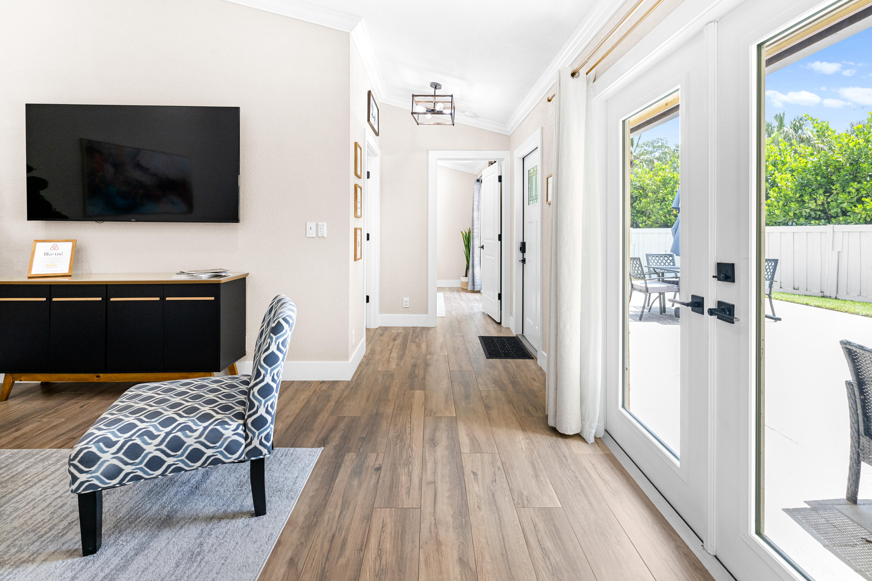 1672 Hawthorne Place