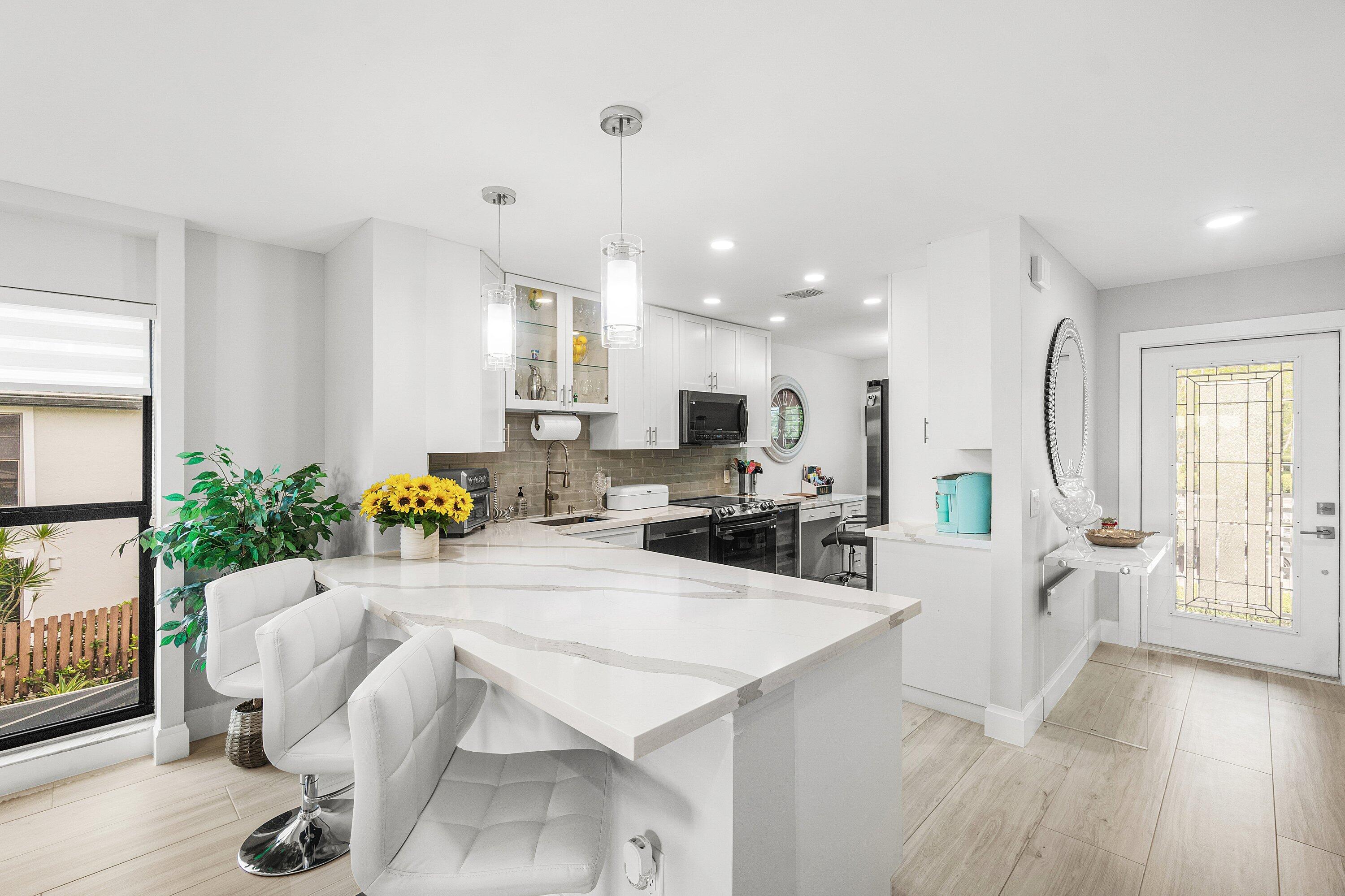SOUTHPORT AT HUNTERS RUN CONDO - Residential