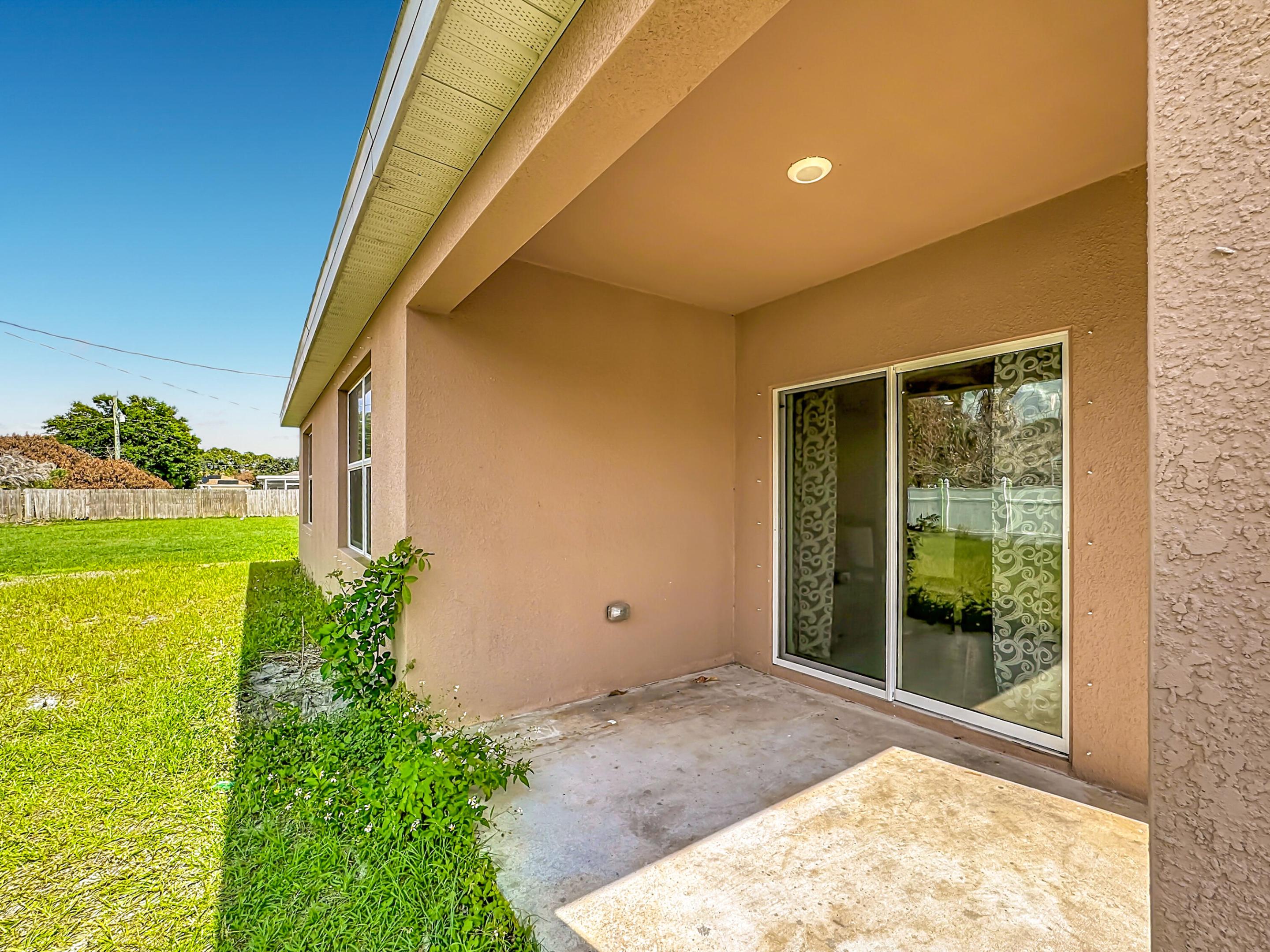 PORT ST LUCIE SECTION 4 - Residential