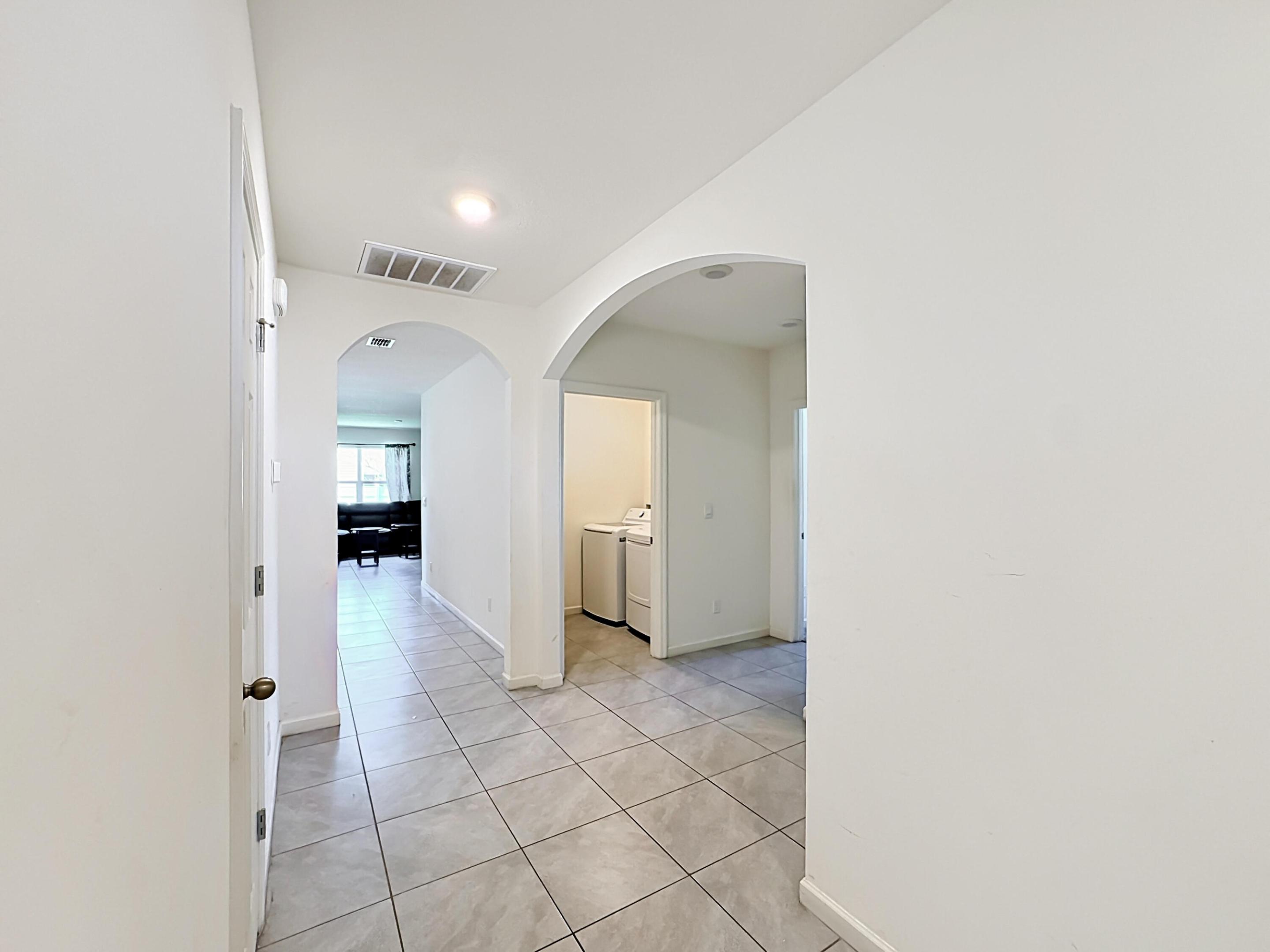 PORT ST LUCIE SECTION 4 - Residential