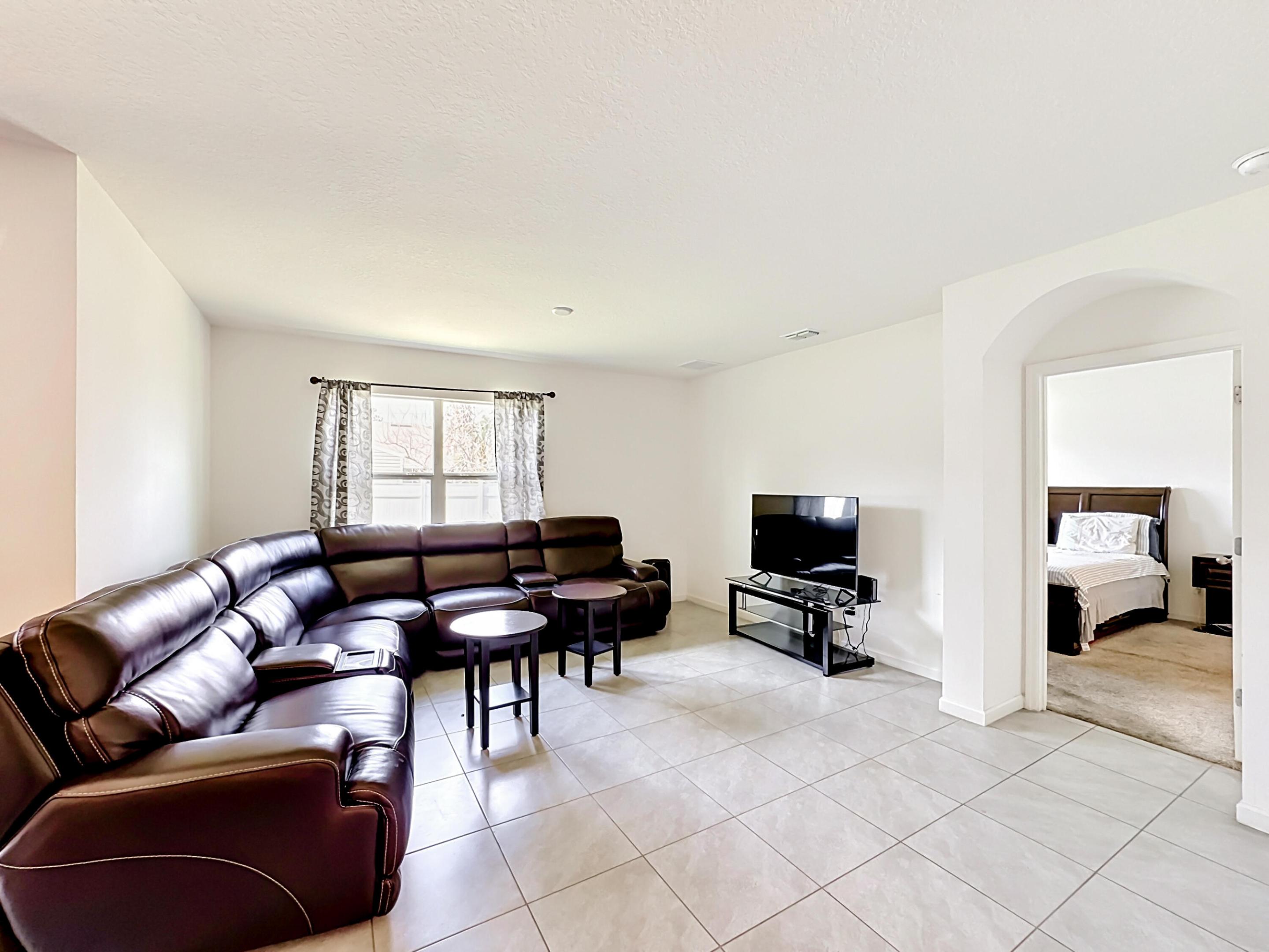 PORT ST LUCIE SECTION 4 - Residential