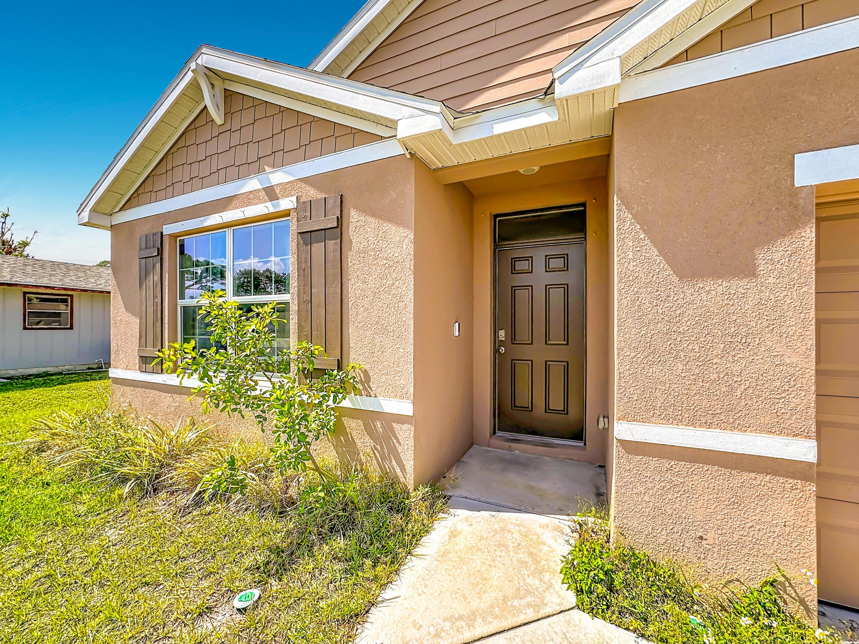 PORT ST LUCIE SECTION 4 - Residential
