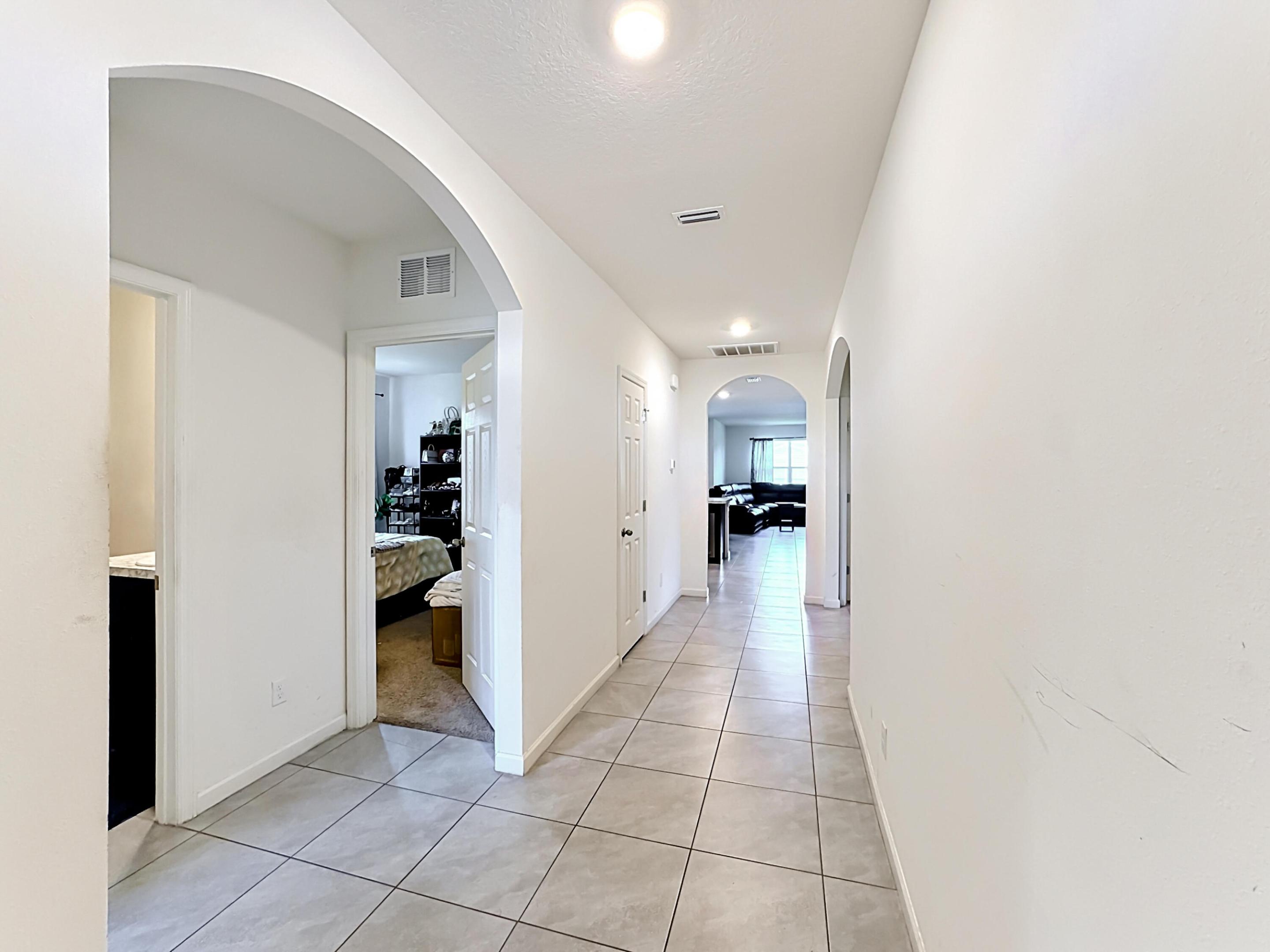PORT ST LUCIE SECTION 4 - Residential