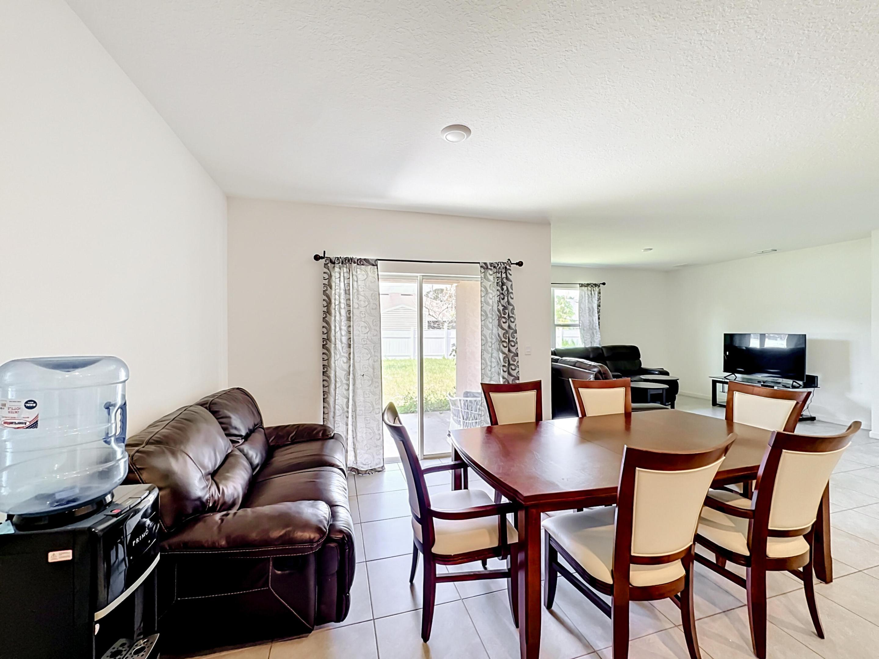PORT ST LUCIE SECTION 4 - Residential