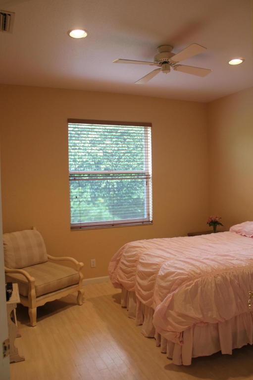 GLEN OAKS 1ST ADD - Residential