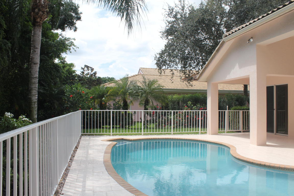 GLEN OAKS 1ST ADD - Residential