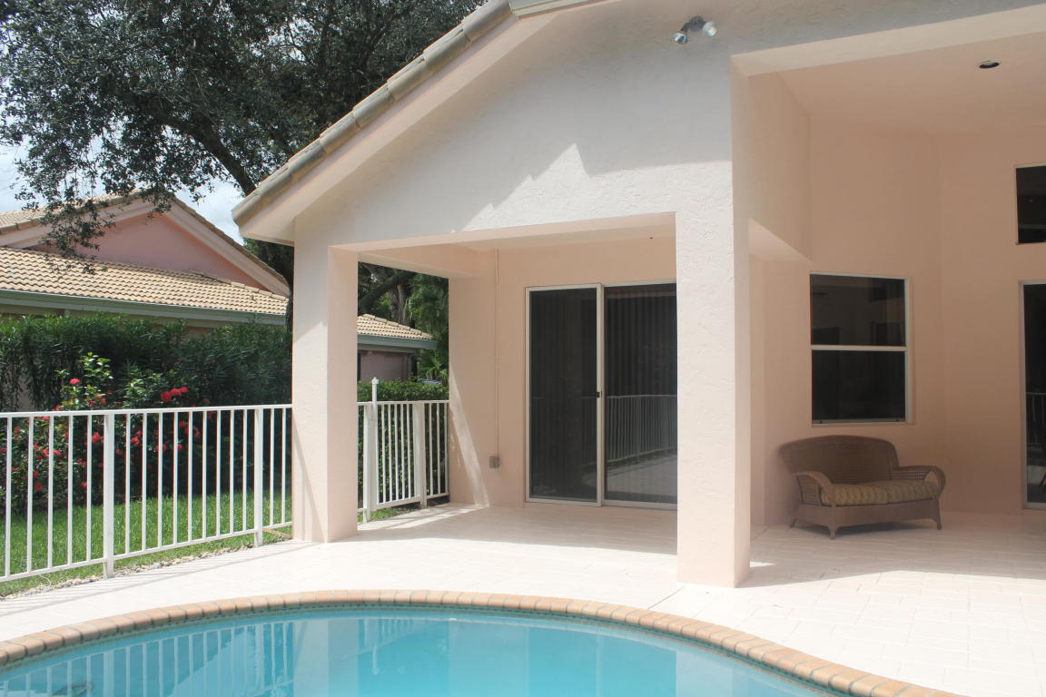 GLEN OAKS 1ST ADD - Residential