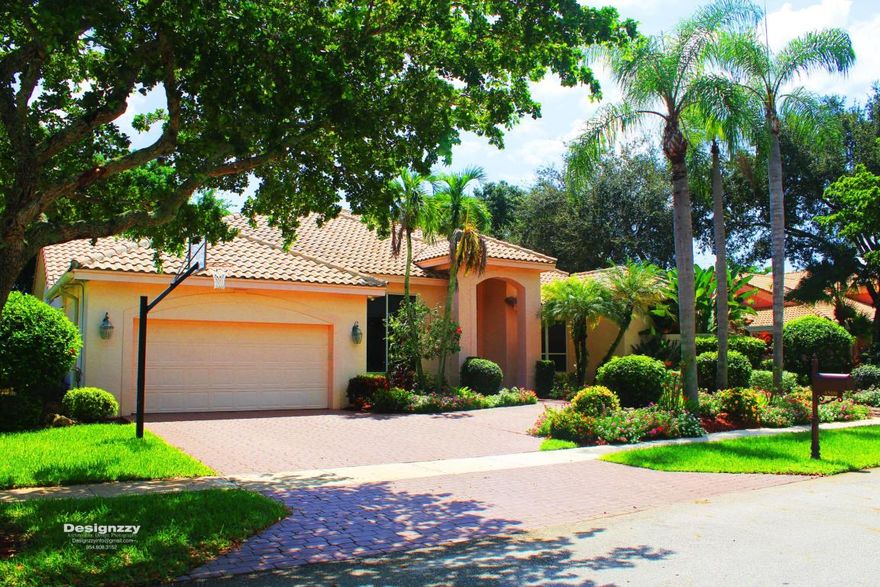 Welcome home to one of Boca Raton's most sought after single family home communities, the Colonnade At Glenn Oaks. Fully updated 5 bedroom, 2.5 bath, 2 car garage ranch style pool home in impeccable condition. **CBS Construction on over a 1/4 acre lot** Community parks, walking distance to ''A'' rated Spanish River HS & St. Andrews. Authentic marble & wood flooring throughout, volume ceilings, neutral paint colors, white-shaker kitchen cabinetry with granite countertops, Master bath remodeled in 2015, fenced yard, generous size rooms with a great layout for family & entertaining. Recently refinished diamond-brite pool. Great family-friendly community close to places of worship and plenty of private as wella s public parks.