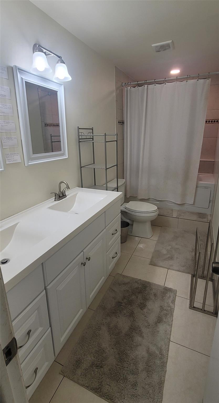 8644 Bridle Path Ct 200