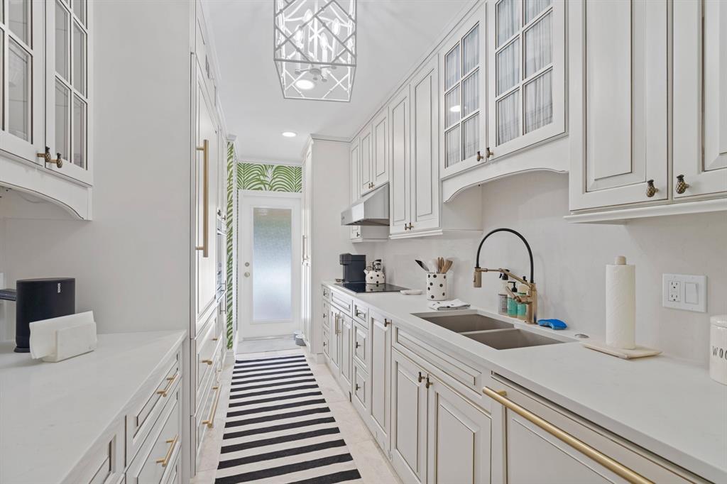 ISLAND VILLAS CONDO - Residential