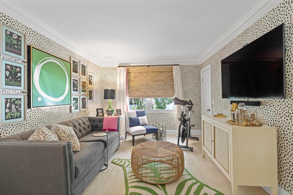 ISLAND VILLAS CONDO - Residential