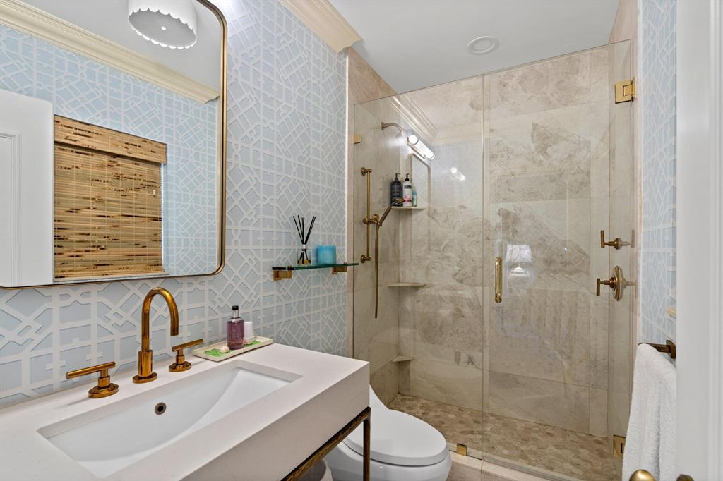 ISLAND VILLAS CONDO - Residential