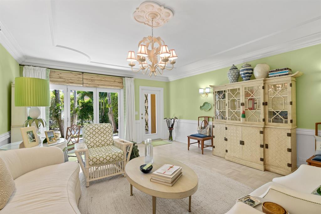 ISLAND VILLAS CONDO - Residential