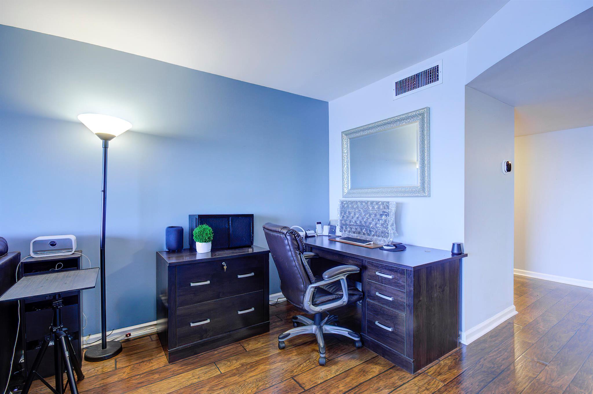 Properties 3040 Lake Shores Drive 502
