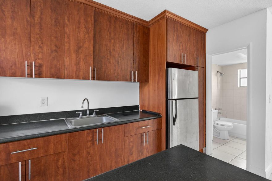 QUICK MOVE IN- NO CREDIT REQUIREMENT - Experience comfortable living in this bright and inviting 1-bedroom, 1-bathroom apartment in a well-maintained community in Oakland Park. The unit offers an open and functional layout with plenty of natural light throughout. Enjoy a clean, modern living space with a cozy atmosphere that's easy to make your own. The property includes on-site laundry facilities and offers convenient access to local shops, restaurants, and main roads. A great place to call home!