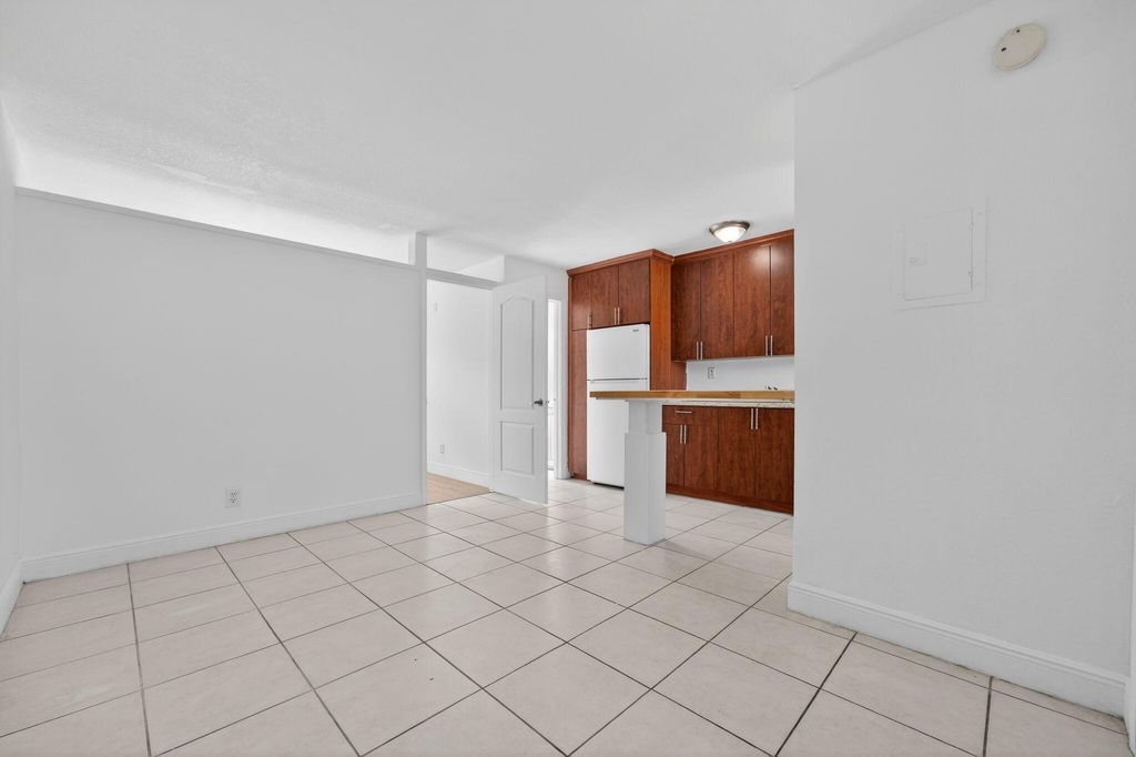 Photo of 4081 N Dixie Highway #17, Oakland Park, FL 33334 (MLS # R11149389)