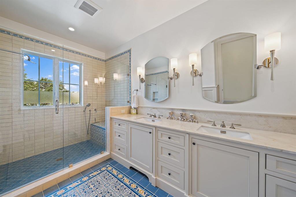 Passage Islands at Jonathan's Landing - Residential