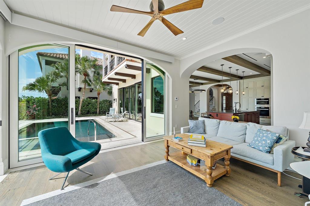 Passage Islands at Jonathan's Landing - Residential