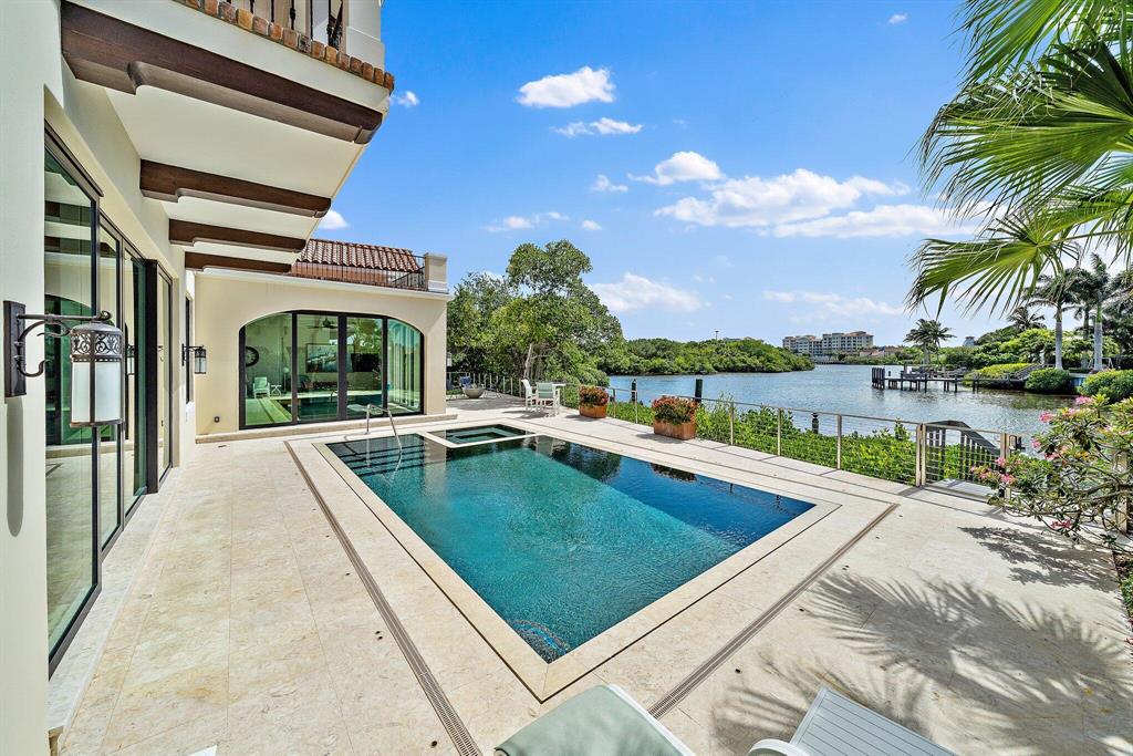 Passage Islands at Jonathan's Landing - Residential