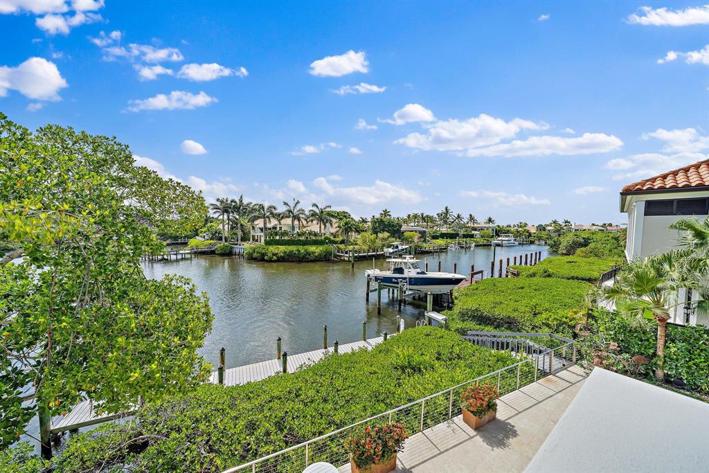 Passage Islands at Jonathan's Landing - Residential