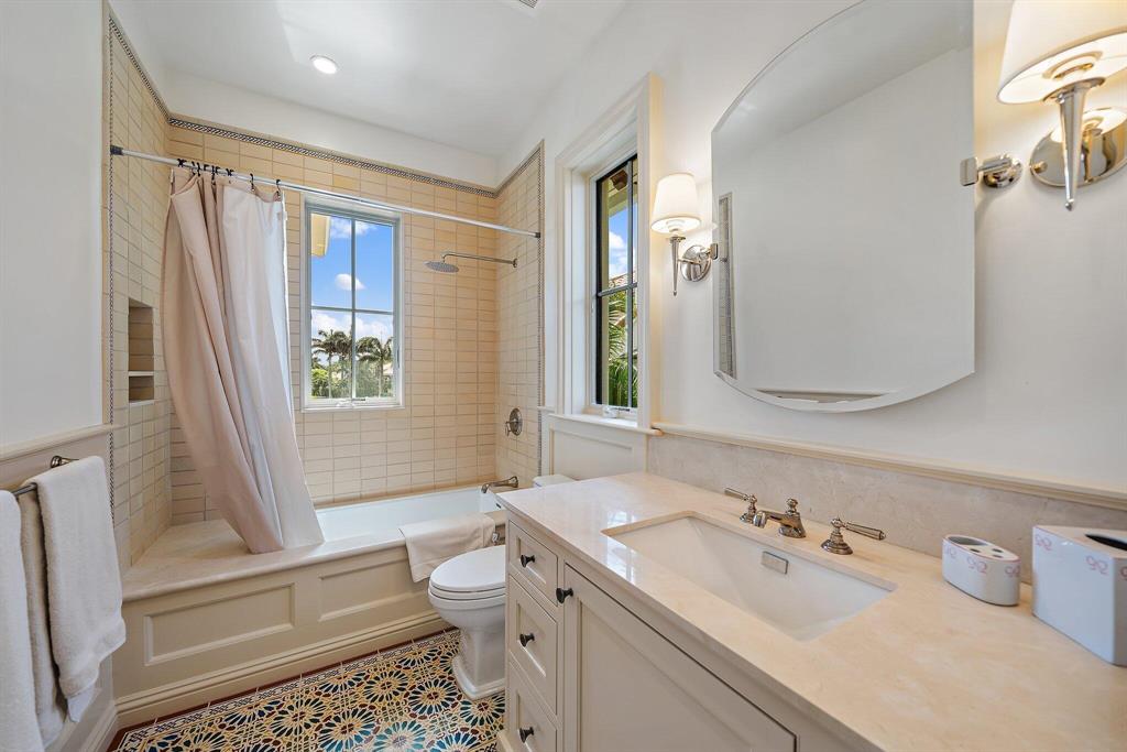 Passage Islands at Jonathan's Landing - Residential