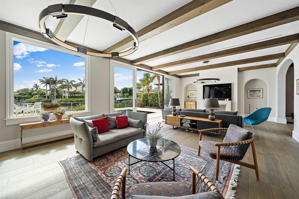 Passage Islands at Jonathan's Landing - Residential