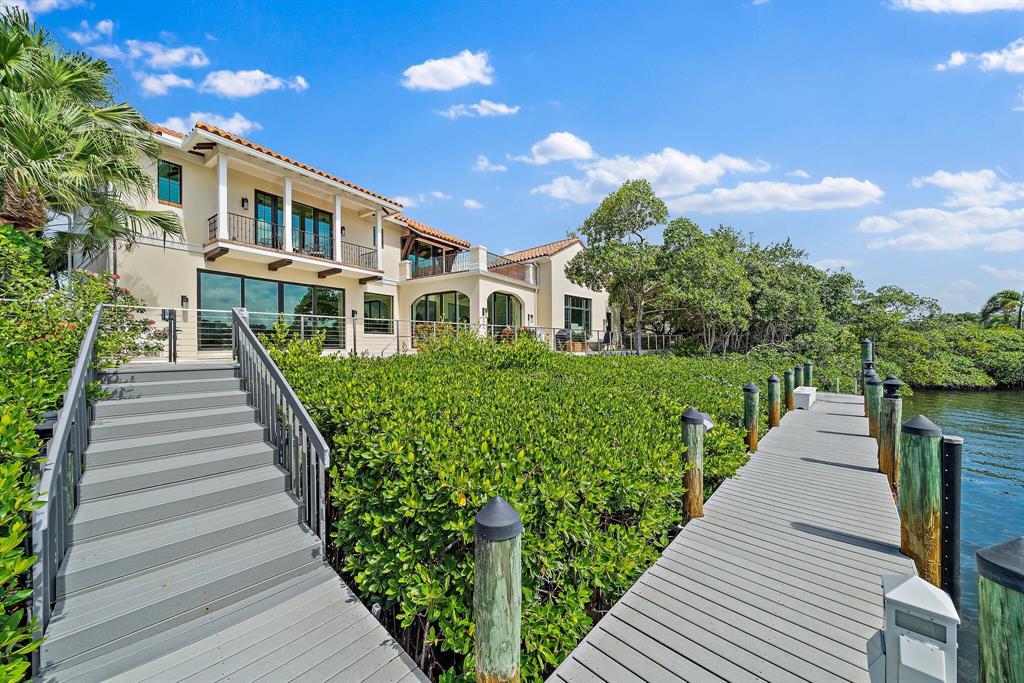 Passage Islands at Jonathan's Landing - Residential