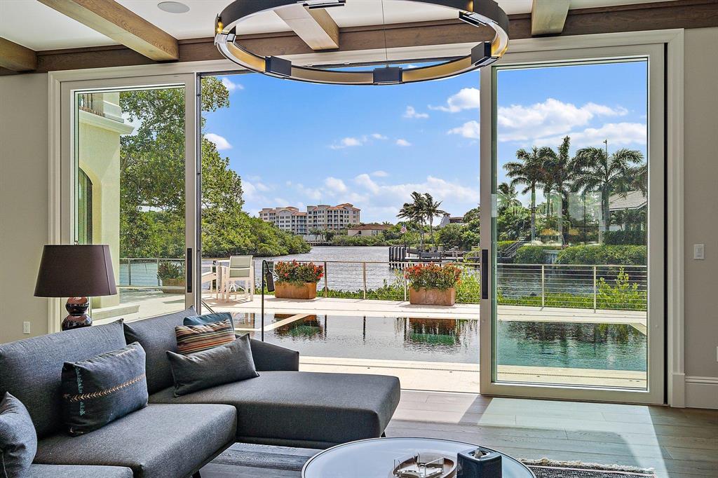 Passage Islands at Jonathan's Landing - Residential