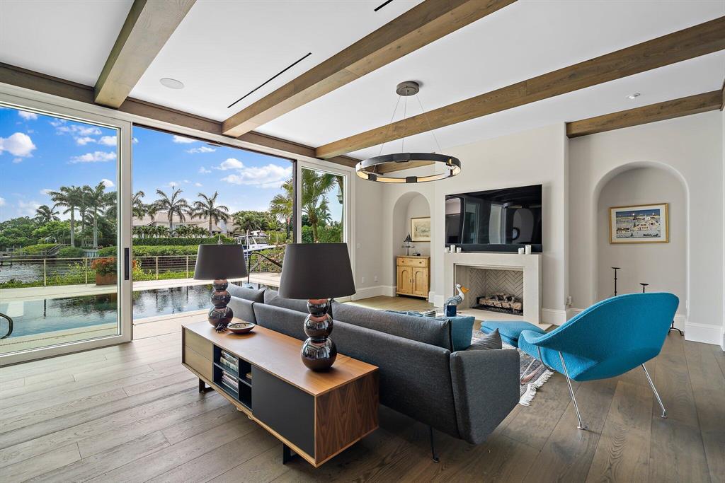 Passage Islands at Jonathan's Landing - Residential