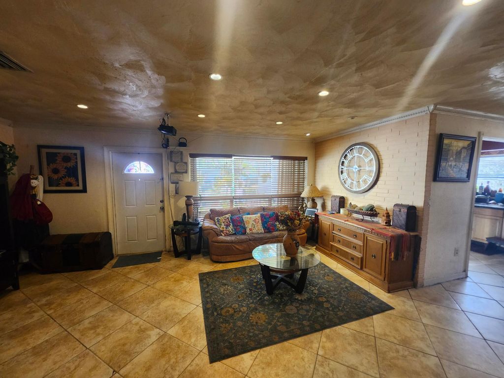 Photo of 6651 Allen Street, Hollywood, FL 33024 (MLS # B26007559)