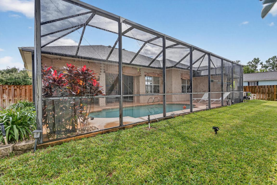 SEBASTIAN HIGHLANDS UNIT 13 - Residential