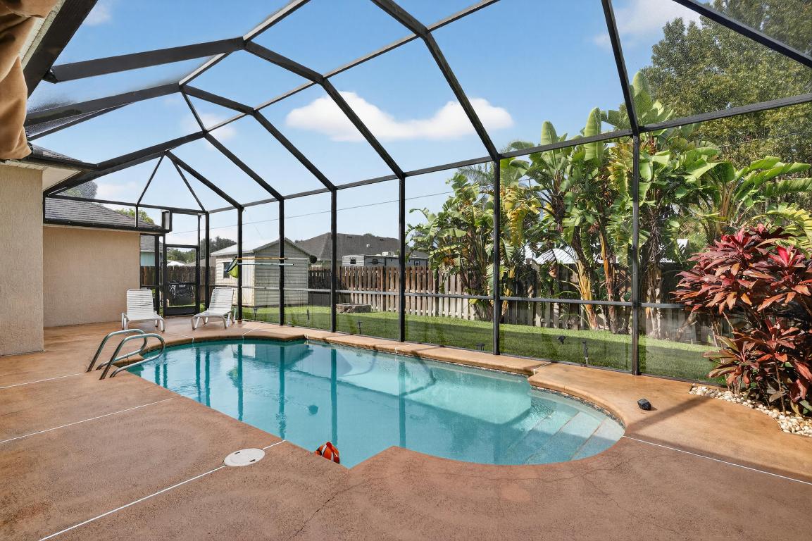 SEBASTIAN HIGHLANDS UNIT 13 - Residential