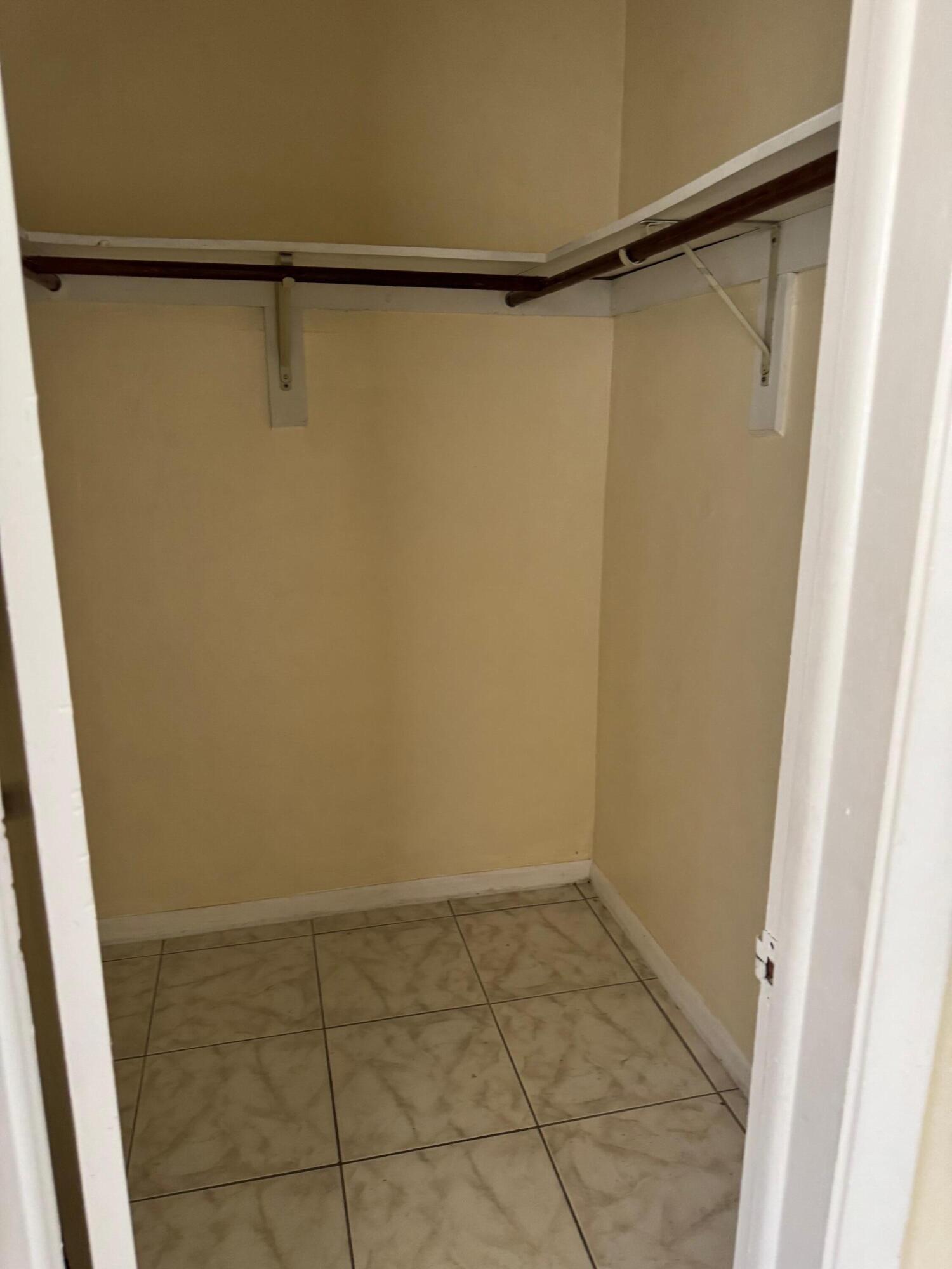 ZILADEN PROPERTIES - Residential Lease