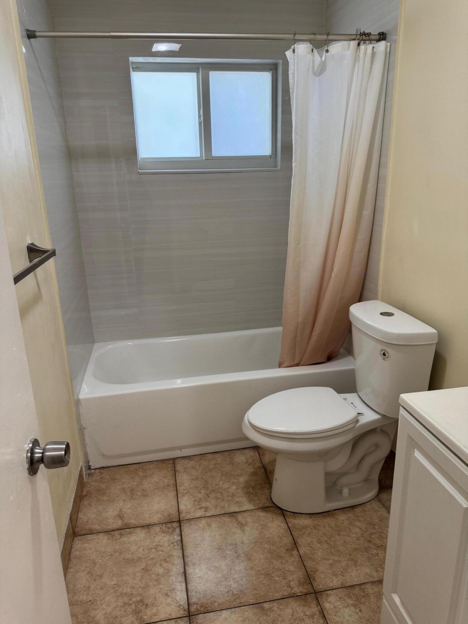 ZILADEN PROPERTIES - Residential Lease