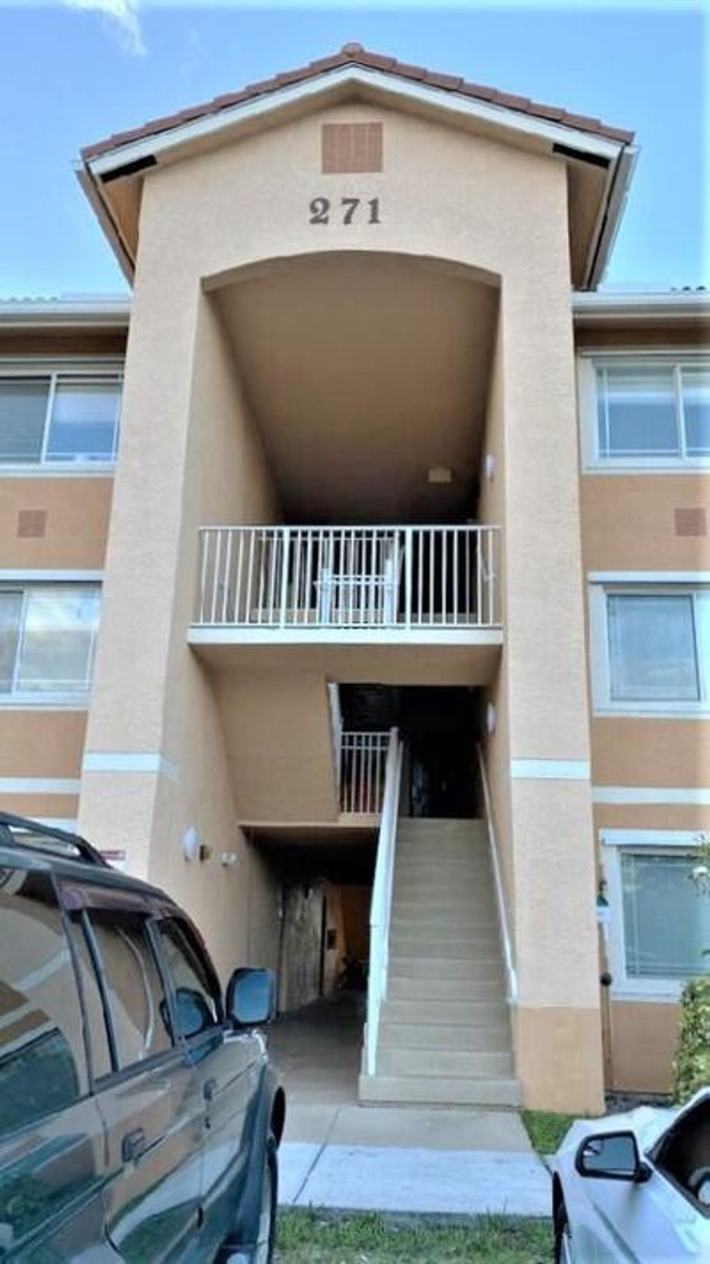 Photo of 271 SW Palm Drive #304, Port Saint Lucie, FL 34986 (MLS # R10765685)