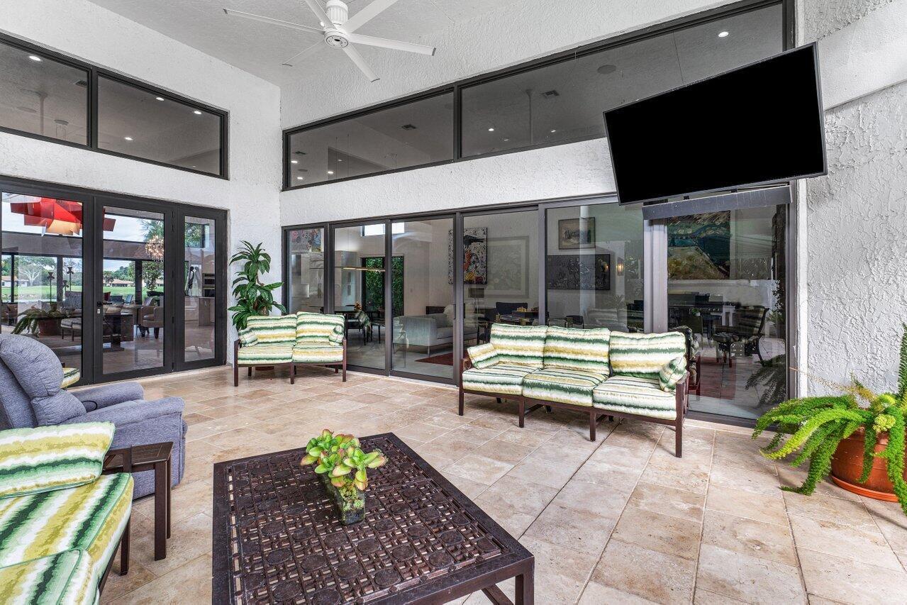 ROYAL PALM COVE / POLO CL - Residential