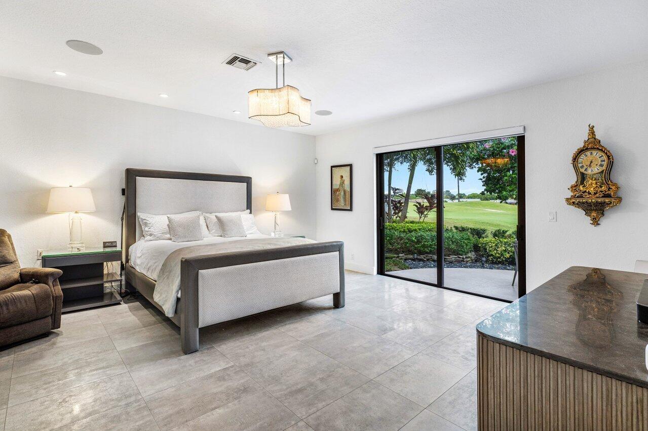 ROYAL PALM COVE / POLO CL - Residential