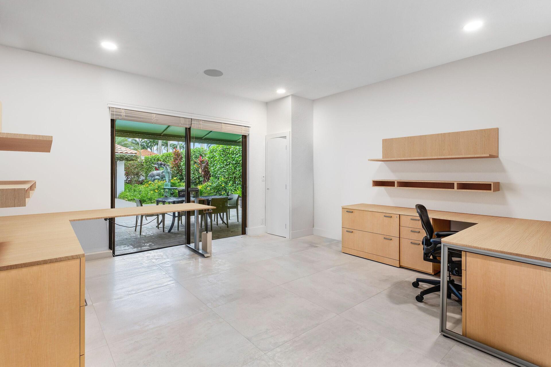 ROYAL PALM COVE / POLO CL - Residential