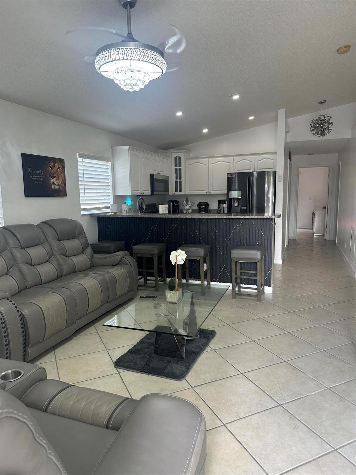 GREENWOOD - Residential Lease