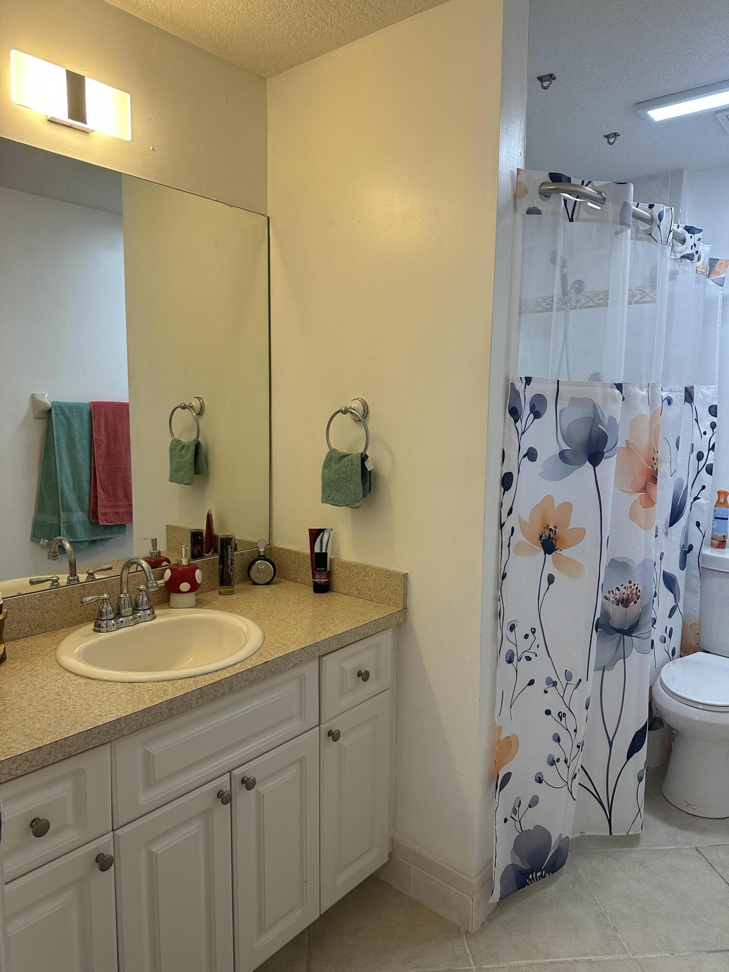 GREENWOOD - Residential Lease