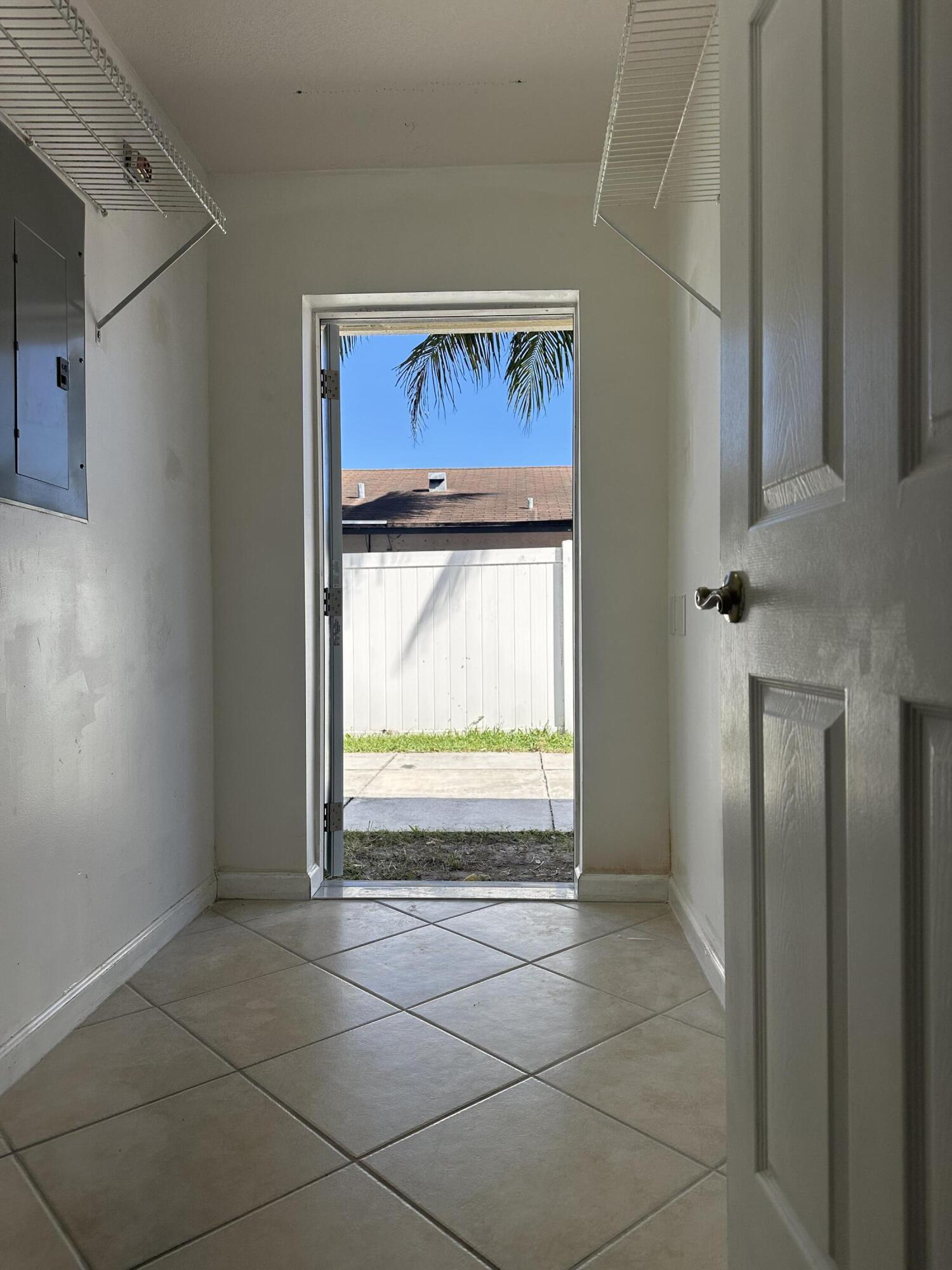 GREENWOOD - Residential Lease