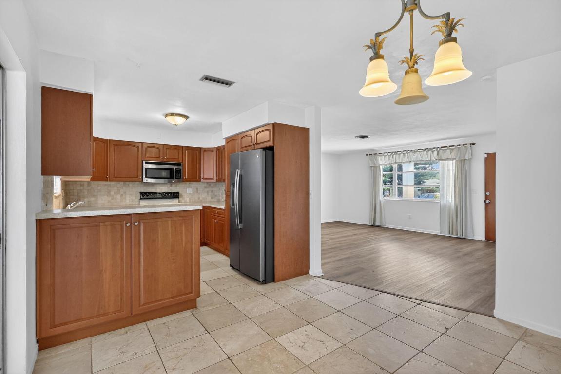 2631 NE Myrtle Street