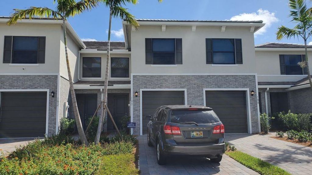 Photo of 190 SE 5th Court, Deerfield Beach, FL 33441 (MLS # F10518313)