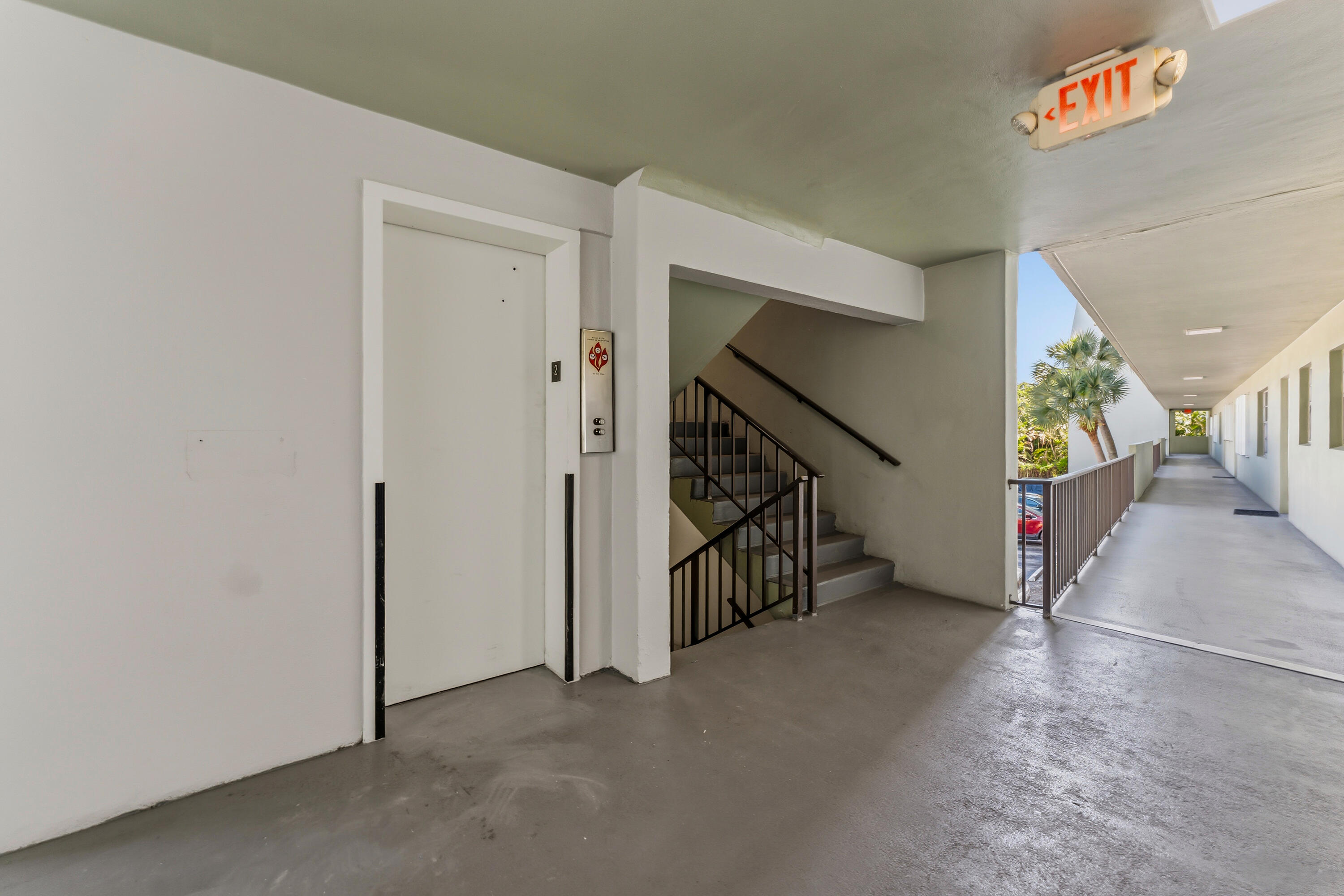 JAMESTOWN CONDO - Residential