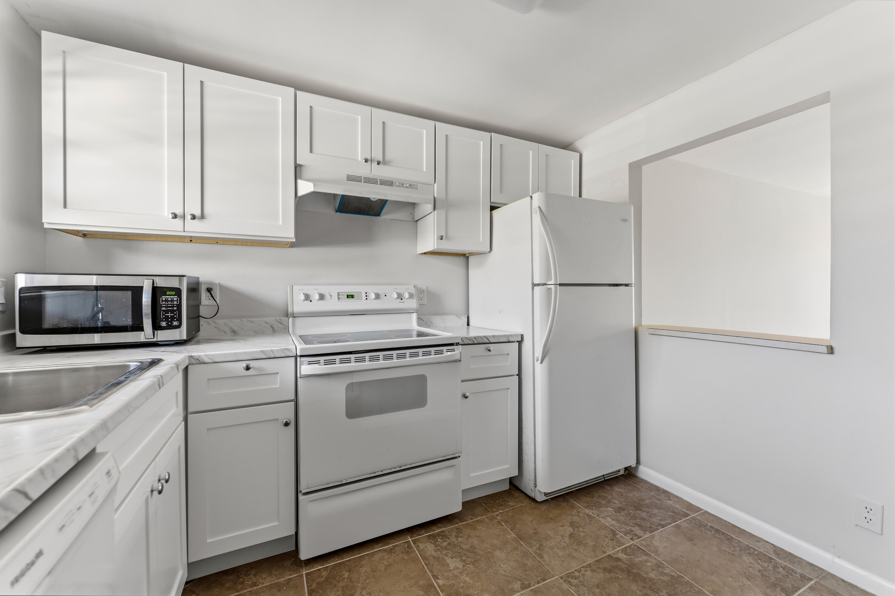 JAMESTOWN CONDO - Residential