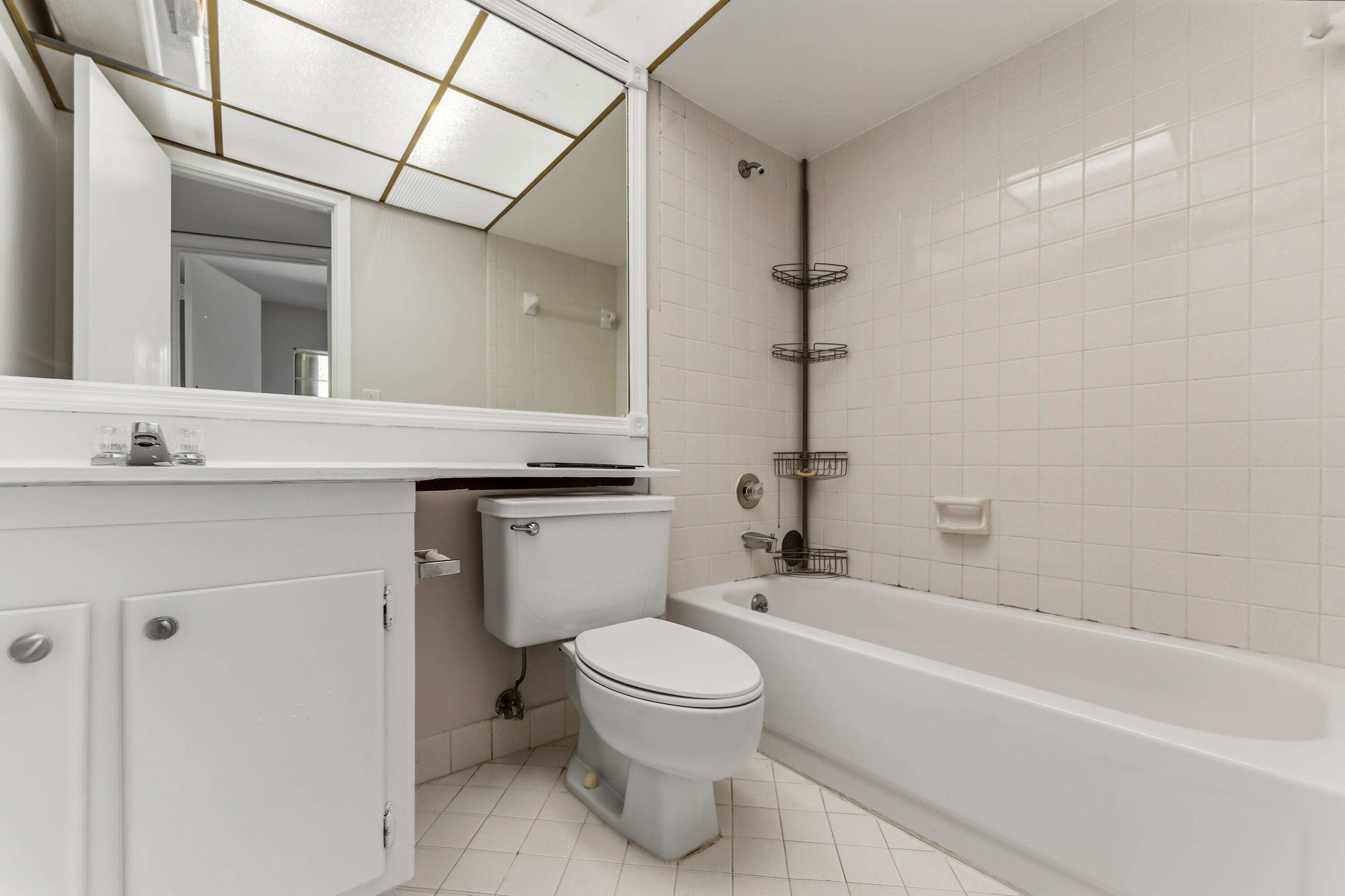 JAMESTOWN CONDO - Residential