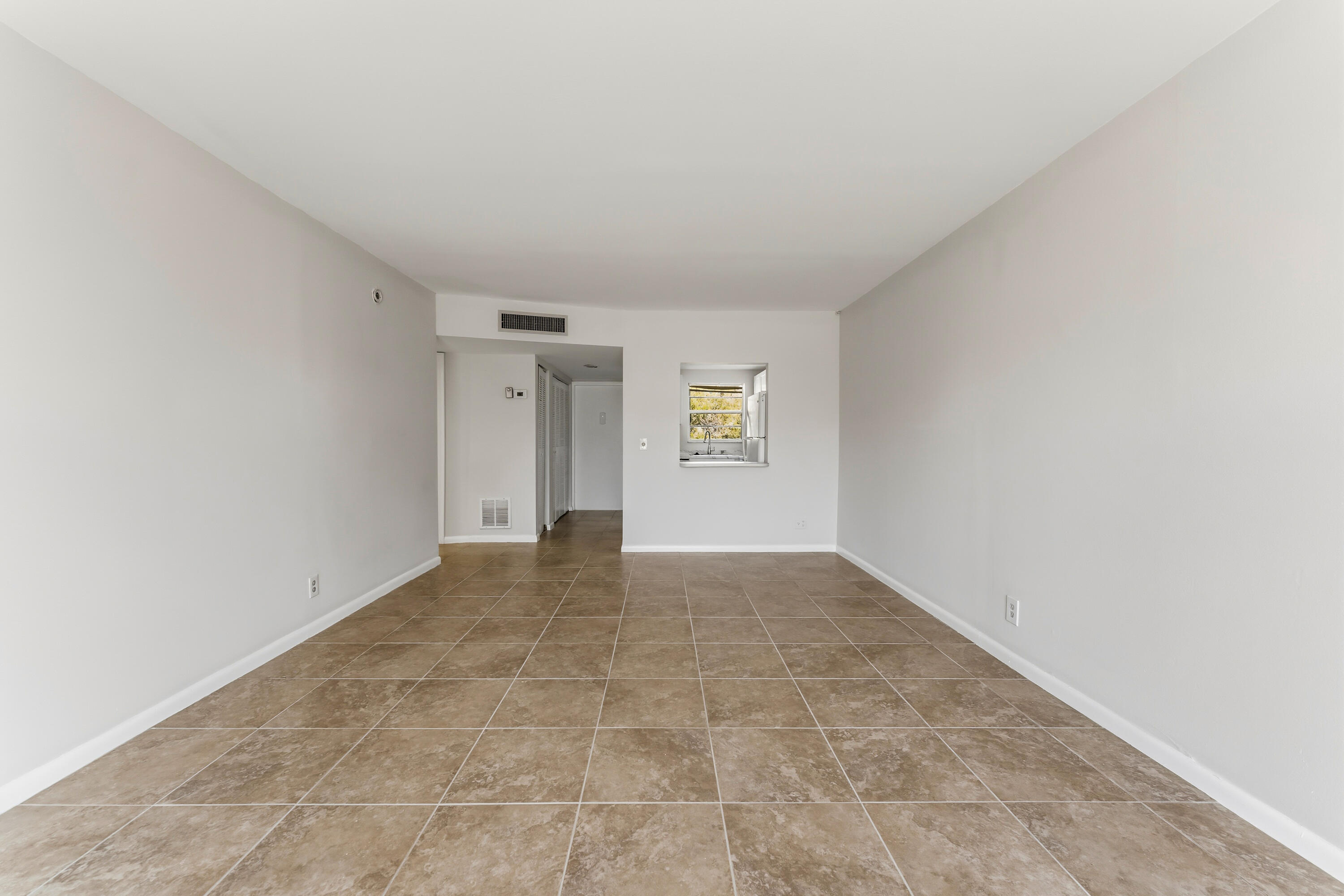 JAMESTOWN CONDO - Residential