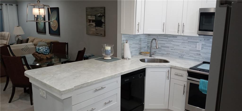 Hillsboro Cove - Residential