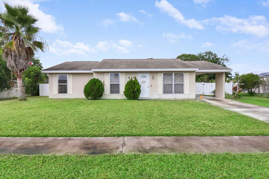 Photo of 824 SE Corto Court, Port Saint Lucie, FL 34983 (MLS # R10945991)