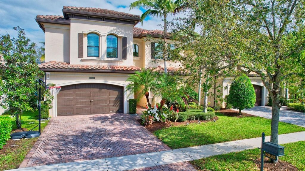 Photo of 8925 Little Falls Way, Delray Beach, FL 33446 (MLS # F10426019)